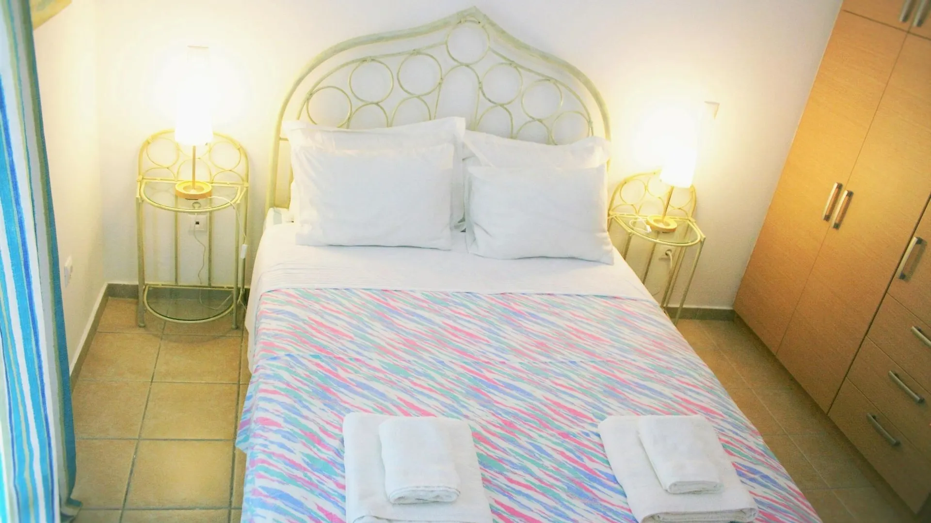 Lagoon View Apartments - Adults Only Khelmata