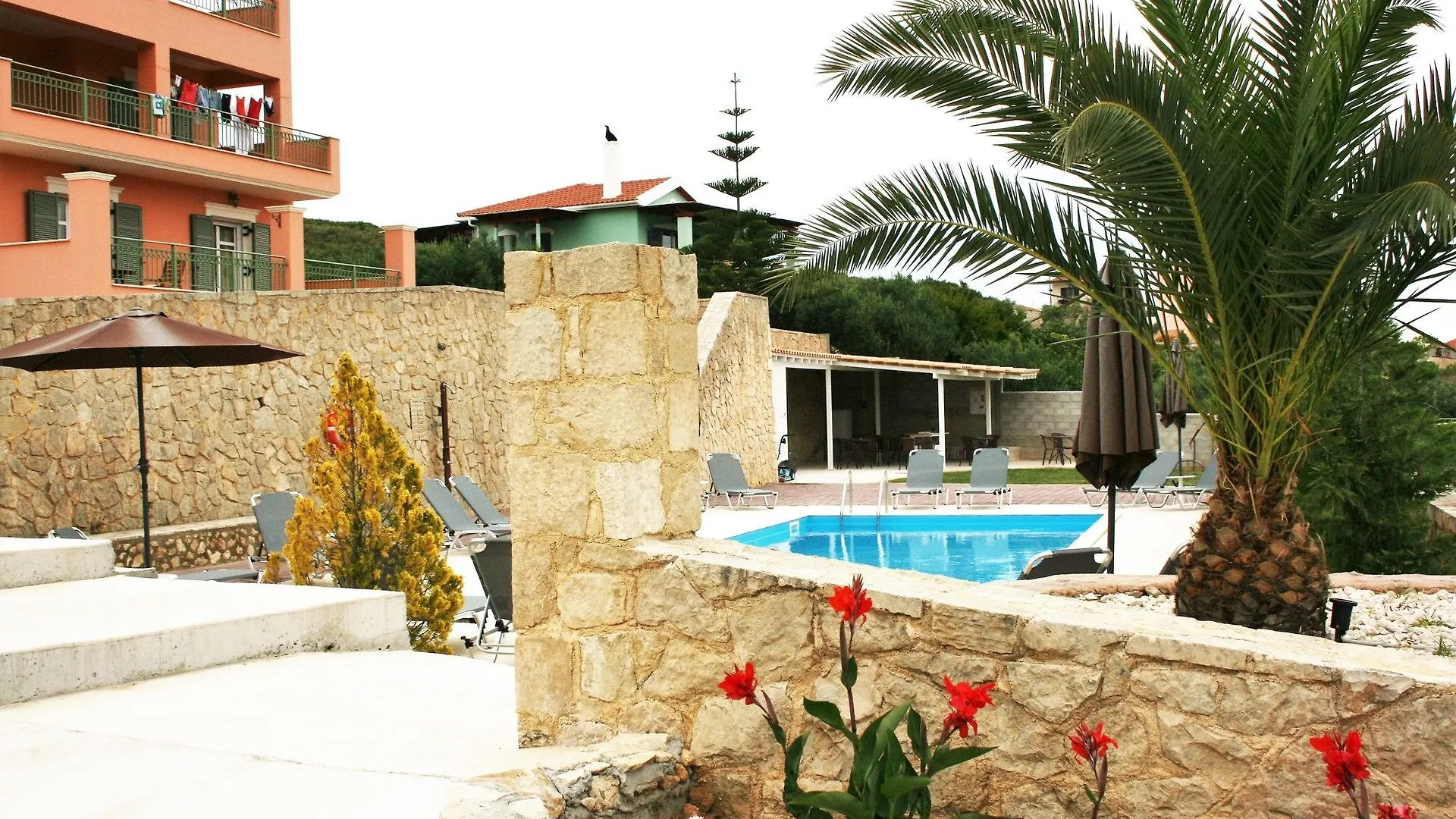 Lagoon View Apartments - Adults Only Khelmata